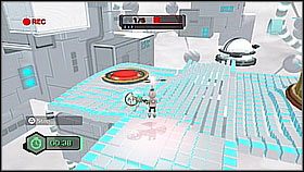 Czas wprowadzić zielonego - biegniemy nim za dwójką i gdy oni zajmą się przyciskami my odbijamy pocisk działa zamieniając go w platformę - The Great Clock II | Sekrety | Ratchet & Clank A Crack in Time - Ratchet & Clank: A Crack in Time - poradnik do gry