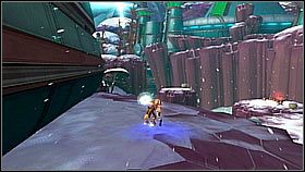 Cofamy się sprzed drzwi trochę do tyłu - plany są na skale przy prawej ścianie budynku - Korthos Sector - Tombli Outpost | Sekrety | Ratchet & Clank A Crack in Time - Ratchet & Clank: A Crack in Time - poradnik do gry