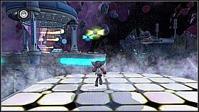 Miniemy między innymi kilka platform rozgrzanych do czerwoności - najpierw jednak ładujemy wodę do Omnisoakera kawałek dalej - Bernilius Sector - Nefarious Space Station | Sekrety - Ratchet & Clank: A Crack in Time - poradnik do gry