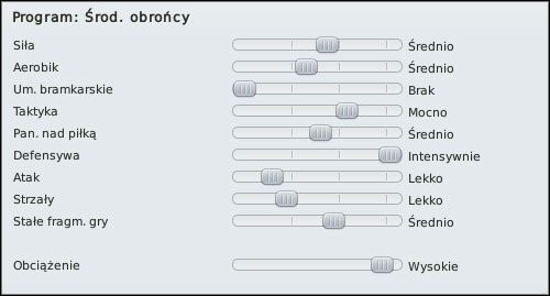 Bocznym obrońcom można zwiększyć Atak, Stałe fragmenty gry oraz Panowanie nad piłką. - Programy treningowe - Trening - Football Manager 2010 - poradnik do gry