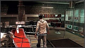 Desmond obudzi się, więc wracamy do zadania - Przerywnik - Trening poza Animusem | Fabuła | Solucja Assassins Creed II - Assassins Creed II - poradnik do gry