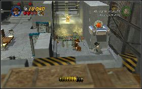 Zejdź na dół i rzuć mieczem w linę [1] przy bramie - Marshall College (bonus) | Kryształowa Czaszka Akt I | LEGO Indiana Jones 2 - LEGO Indiana Jones 2: The Adventure Continues - poradnik do gry
