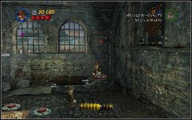 Następnie znieś na zielone pole przedmiot, który znajdziesz pod ścianą z lewej [1] oraz drugi, znajdujący się w prawy górnym narożniku [2] - Mania muzyczna (bonus) | Kryształowa Czaszka Akt II | LEGO Indiana Jones 2 - LEGO Indiana Jones 2: The Adventure Continues - poradnik do gry