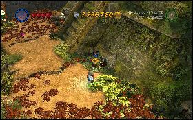 Aby przystąpić do tego zadania zaznacz Oxleya i podejdź nim do mechanizmu [1] z lewej strony schodów dużej piramidy - Pułapka Akatora | Kryształowa Czaszka Akt III | LEGO Indiana Jones 2 - LEGO Indiana Jones 2: The Adventure Continues - poradnik do gry