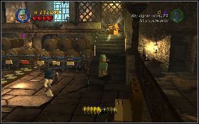 Potem strzel bazooką w beczkę wiszącą z lewej [1] i rusz przełącznikiem, znajdującym się z lewej strony beczek - Zakrapiana tawerna (bonus) | Poszukiwacze Zaginionej Arki | LEGO Indiana Jones 2 - LEGO Indiana Jones 2: The Adventure Continues - poradnik do gry