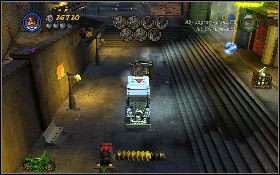 Twoim zadaniem będzie zniszczenie kilku fal zmotoryzowanych przeciwników - Pościg za Lao | Świątynia Zagłady | LEGO Indiana Jones 2 - LEGO Indiana Jones 2: The Adventure Continues - poradnik do gry