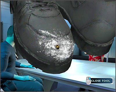 Wybierz ze swojego inwentarza buty i dokładniej się im przyjrzyj - [Odcinek 1 - Broken Hearted] Część 12 | CSI Mordercze Zamiary - CSI: Mordercze Zamiary - poradnik do gry