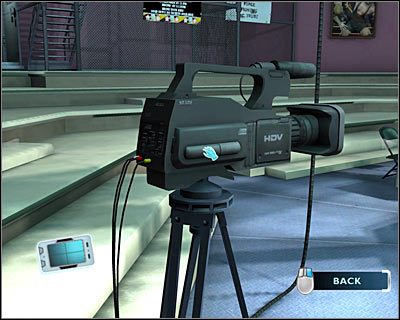 Obejrzyj kamerę wideo znajdującą się na lewo od ringu (musisz na niej kliknąć i wysłuchać komentarza Grega) - [Odcinek 2 - Coulda Been a Contender] Część 1 | CSI Mordercze Zamiary - CSI: Mordercze Zamiary - poradnik do gry