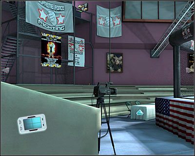 Dokonaj przybliżenia obrazu na stole sędziowskim znajdującym się pomiędzy kamerą wideo a ringiem - [Odcinek 2 - Coulda Been a Contender] Część 1 | CSI Mordercze Zamiary - CSI: Mordercze Zamiary - poradnik do gry