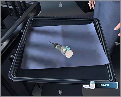 Strzykawkę dobrze byłoby teraz dokładniej obejrzeć - [Odcinek 2 - Coulda Been a Contender] Część 7 | CSI Mordercze Zamiary - CSI: Mordercze Zamiary - poradnik do gry