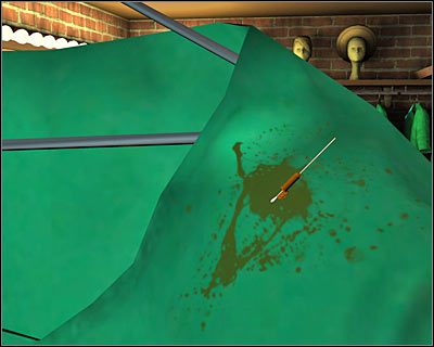 Obejrzyj pozyskany przed chwilą przedmiot i kliknij na dość charakterystycznej plamie - [Odcinek 3 - Last Gasp] Część 8 | CSI Mordercze Zamiary - CSI: Mordercze Zamiary - poradnik do gry