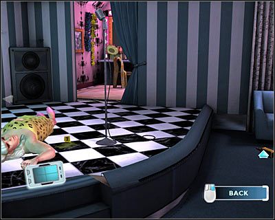 Powróć do podglądu na główną scenę, przesuń kamerę w prawo i kliknij na leżącej na podłodze butelce whisky - [Odcinek 5 - Crime Scene Impersonator] Część 2 | CSI Mordercze Zamiary - CSI: Mordercze Zamiary - poradnik do gry