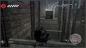 U góry zobaczymy żołnierza - oczywiście wciągamy go na dół - Ucieczka z więzienia - cz. 1 | Lista trofeów Assassins Creed II - Assassins Creed II - poradnik do gry
