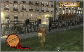 Następnie przebiegnij przez wąski tunel [1] , wyjdź na ulicę przez zniszczone ogrodzenie [2] i zabierz Marię do kwatery ruchu oporu w rzeźni - Punkt wrzenia (Bryman) | Akt II | The Saboteur - The Saboteur - poradnik do gry