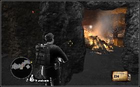 W kolejnym, dużym pomieszczeniu podejdź do drabiny [1] , która jest przytwierdzona do jednego z filarów - Cest ici lempire de la mort | Akt III | The Saboteur - The Saboteur - poradnik do gry