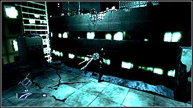 Rozwal pękniętą ścianę używając szerokiego miecza, wbiegnij po murze i wskocz do następnego budynku dzięki tyczce - Misja 3 | Opis przejścia | Ninja Blade - Ninja Blade - poradnik do gry