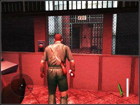 Po przejściu przez kratę skręcamy w lewo i chowamy się w cieniu - 1. Awakening - Opis przejścia - Manhunt 2 - poradnik do gry
