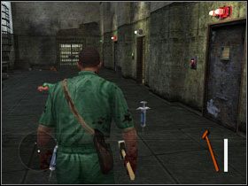 Z pomieszczenia po naszej lewej (w środku strzykawka i apteczka ), wychodzi pielęgniarz #1 - 1. Awakening - Opis przejścia - Manhunt 2 - poradnik do gry