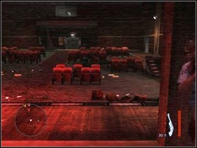 Na tyłach pomieszczenia odnajdujemy ukryte schody w dół #1 - 6. Safe house - Opis przejścia - Manhunt 2 - poradnik do gry