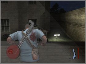 Ulica jest zablokowana #1 , wspinamy się więc po schodach i wybijając okno, dostajemy do wnętrza jednego z domów - 9. Most wanted - Opis przejścia - Manhunt 2 - poradnik do gry