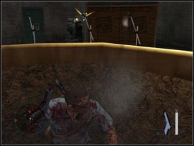 Przechodzimy do kolejnego studia przez otwór w ścianie #1 - 12. Broadcast interrupted - Opis przejścia - Manhunt 2 - poradnik do gry