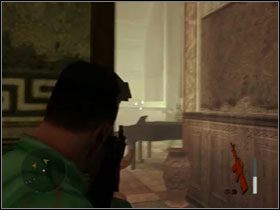 Przechodzimy do mniejszego pomieszczenia z posągiem pośrodku i otwieramy sobie drzwi z kłódką #1 - 15B. Release therapy (LEO) - Opis przejścia - Manhunt 2 - poradnik do gry