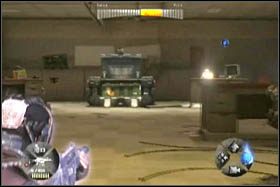 Przejdź po ścianie i wejdź do budynku przez wyrwę - [Opis przejścia - Etap 2] cz. 2 - Army of Two: The 40th Day - poradnik do gry