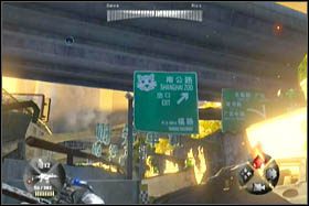 Druga figurka znajduje się tuż przed końcem etapu, koło charakterystycznego zielonego znaku z białym tygryskiem (już po tym jak popchniesz ambulans, by móc iść dalej) - [Sekrety - Etap 2] - Army of Two: The 40th Day - poradnik do gry