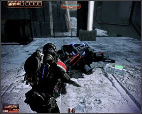 Po wygranej bitwie rozejrzyj się troszkę po okolicy - Mass Effect 2: Pochód Wolności - opis przejścia, solucja - Mass Effect 2 - poradnik do gry