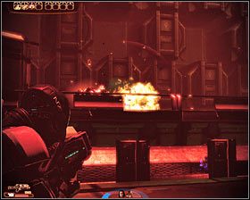 Zlikwiduj wartownika czającego się za rogiem i wejdź z całą drużyną do środka - Mass Effect 2: Akta, Skazaniec - opis przejścia, solucja - Mass Effect 2 - poradnik do gry