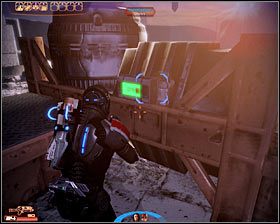 Do dalszej części lokacji możesz przedostać się na dwa sposoby - korzystając z głównej ścieżki lub pokazanego na pierwszym screenie prawego balkoniku - Mass Effect 2: Akta, Tali - opis przejścia, solucja - Mass Effect 2 - poradnik do gry