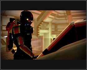 Do wykonania pozostała Ci już tylko jedna czynność - musisz mianowicie zrestartować pokazaną na pierwszym screenie główną maszynę - Mass Effect 2: Krok od katastrofy statku - opis przejścia, solucja - Mass Effect 2 - poradnik do gry