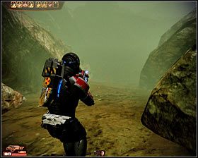 Po znalezieniu się na górze wykonaj dwie czynności - przeczytaj wiadomość pozostawioną na nowym datapadzie i aktywuj kolejny nadajnik - Mass Effect 2: Przekaźnik komunikacyjny Krwawej Hordy - opis przejścia, solucja - Mass Effect 2 - poradnik do gry