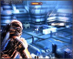 Gdy tylko znajdziesz się w nowym miejscu rozstaw się wraz z resztą drużyny przy balustradzie - Mass Effect 2: Baza Błękitnych Słońc - opis przejścia, solucja - Mass Effect 2 - poradnik do gry