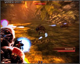 Przez około minutę będziesz się teraz musiał bronić przed atakami bestii zwanych varrenami - Mass Effect 2: Katastrofa quariańskiego statku - opis przejścia, solucja - Mass Effect 2 - poradnik do gry