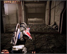 Zanim ruszysz dalej zbadaj pokazane na pierwszym screenie drzwi - w środku odnajdziesz zamkniętą skrzynię i jeśli zdołasz się do niej włamać pozyskasz 3000 kredytów - Mass Effect 2: Mordin, Stara krew - opis przejścia, solucja - Mass Effect 2 - poradnik do gry