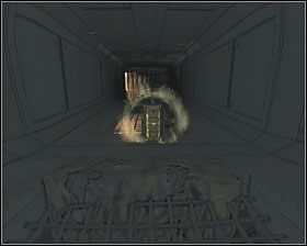 W trakcie wędrówki kanałem natkniesz się na silnie świecącą lampę - Colony | Kanistry w Aliens vs Predator - Aliens vs Predator - poradnik do gry