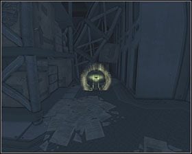 Po zabraniu szóstego pojemnika podejdź do zacinających się drzwi i otwórz je łapami - Colony | Kanistry w Aliens vs Predator - Aliens vs Predator - poradnik do gry