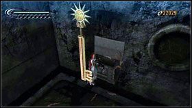 Za bramkami dobiegamy do błyszczącej ściany [1] - Chapter I: The Angels Metropolis | Opis przejścia Bayonetta - Bayonetta - poradnik do gry