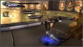 Po wejściu na szczyt schodzimy na jeden z podestów - Chapter XV: A Tower of Truth (2) | Opis przejścia Bayonetta - Bayonetta - poradnik do gry