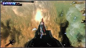 Gdy jeden z aniołów przeleci nad ścieżką, wskakujemy na niego i niszczymy czerwony kryształ [1] - Chapter IX: Paradiso A Remembrance of Time (2) | Opis przejścia Bayonetta - Bayonetta - poradnik do gry