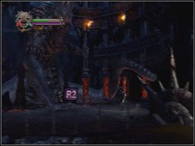 Rozjuszony Minos zacznie uderzać w ziemię, uważaj na jego rękę i odskakuj w odpowiedniej chwili - Opis przejścia - Limbo (2) | Kompletny opis przejścia Dantes Inferno - Dantes Inferno - poradnik do gry