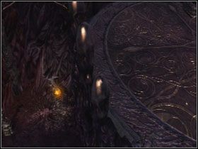 Na platformie znajduje się posąg - Opis przejścia - Lust (1) | Kompletny opis przejścia Dantes Inferno - Dantes Inferno - poradnik do gry