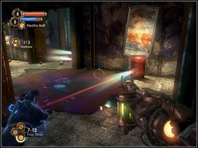 13 - Kiedy będziemy wchodzić na górę, jedna z kulistych kabin stoczy się na nas, na szczęście na tyle powoli, że uniknięcie zderzenia nie powinno być problematyczne, po prostu odskakujemy w bok - Ryan Amusements | Opis przejścia BioShock 2 - BioShock 2 - poradnik do gry