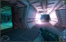 Wchodzimy do pomieszczenia oświetlonego na żółto i bierzemy SADAR - Episode IV - Orbital - Marines - Aliens vs Predator Classic 2000 - poradnik do gry