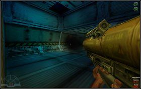 Teraz wracamy kawałek i biegniemy wzdłuż korytarza - Episode IV - Orbital - Marines - Aliens vs Predator Classic 2000 - poradnik do gry