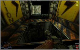 Miniemy drzwi i znajdziemy się w małym pomieszczeniu z balkonem - podlatujemy na niego i idziemy jedynym przejściem dalej (korytarz z zakrwawionymi ścianami) - Bonus I - Temple - Marines - Aliens vs Predator Classic 2000 - poradnik do gry