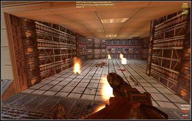 Trzeba podążać nimi aż trafimy do pary drzwi - pierwsze otworzą się automatycznie, a drugie uruchomimy mechanizmem - Bonus II - Vaults - Marines - Aliens vs Predator Classic 2000 - poradnik do gry