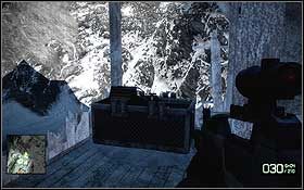 Pierwszy przekaźnik znajduje się w wartowni naprzeciwko wejścia do bazy - Przekaźniki (1) | Sekrety Battlefield Bad Company 2 - Battlefield: Bad Company 2 - poradnik do gry