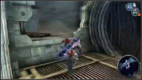 Nurkujemy i wpływamy do drugiego tunelu po północnej stronie [1] - The Hollows (3) | Opis przejścia Darksiders - Darksiders - poradnik do gry